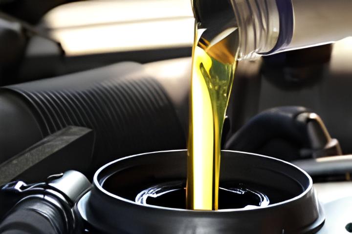 motor-oil-and-lubricants-for-cars-and-agricultural-machinery | mar-kets.gr