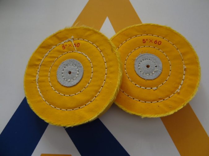 Πανόβουρτσα (κετσες) κίτρινη με τρύπα για γυάλισμα